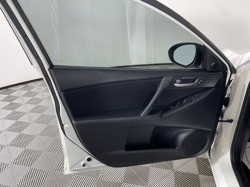 Used 2010 MAZDA MAZDA3 i Touring FWD image 16