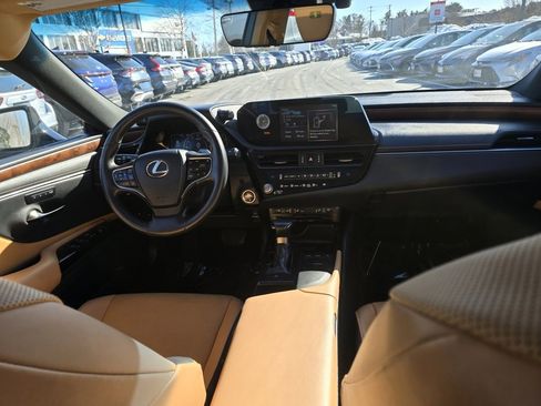 Used 2022 Lexus ES 350 w/ Premium Package image 14