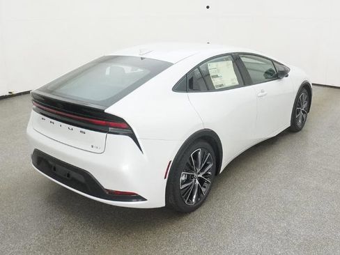 New 2025 Toyota Prius XLE image 42