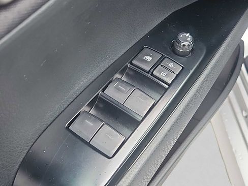 Used 2025 Toyota Camry LE w/ Convenience Package image 24