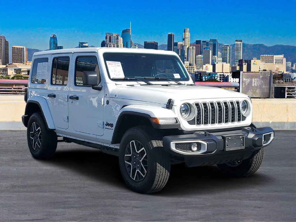 Used 2026 Jeep Wrangler Unlimited Sahara AWD/4WD image 3