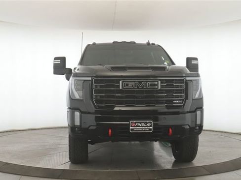 Used 2024 GMC Sierra 2500 AT4 w/ AT4 Premium Plus Package AWD/4WD image 12