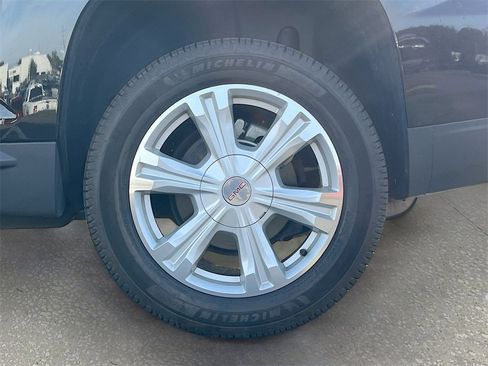 Used 2017 GMC Terrain SLT w/ Open Road Package image 30