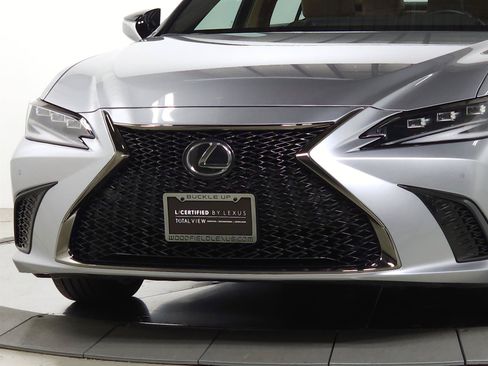Used 2025 Lexus ES 350 w/ Accessory Package (Z2) FWD image 4