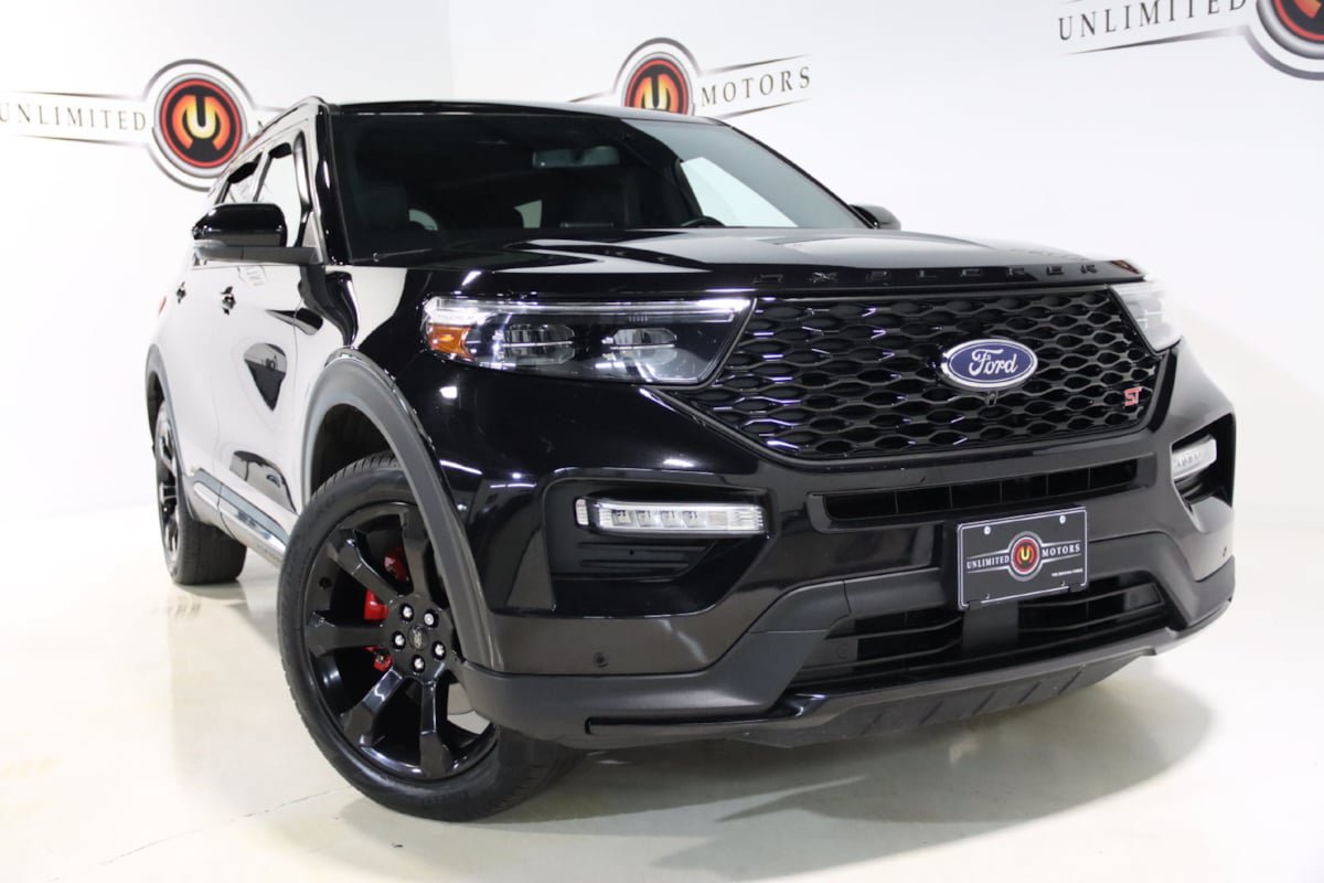 Used 2023 Ford Explorer ST w/ Technology Package AWD/4WD image 7
