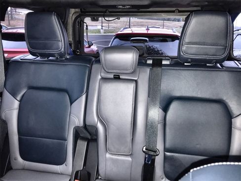 Used 2022 Ford Bronco Outer Banks w/ Sasquatch Package image 22