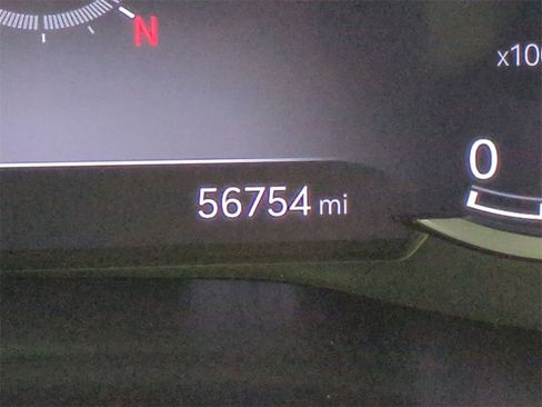 Used 2023 Genesis G70 3.3T w/ Sport Prestige Package image 35