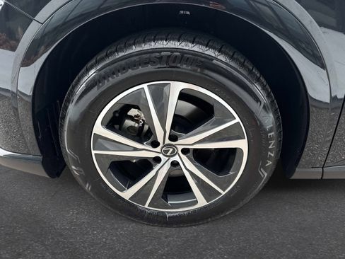 Certified 2025 Lexus RX 350 Premium w/ Accessory Package (Z1) image 10