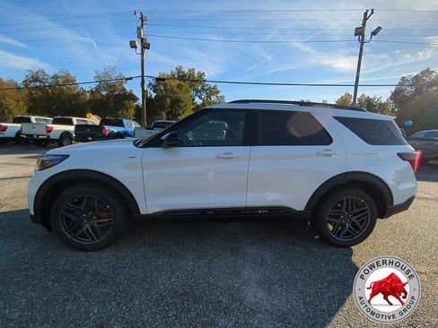 New 2026 Ford Explorer ST-Line w/ ST-Line Street Pack RWD image 7