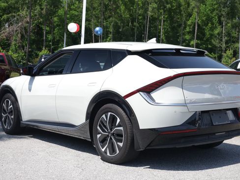 Used 2023 Kia EV6 Wind RWD image 3
