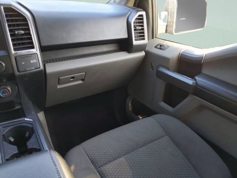 Used 2017 Ford F150 XLT w/ Equipment Group 302A Luxury AWD/4WD image 15