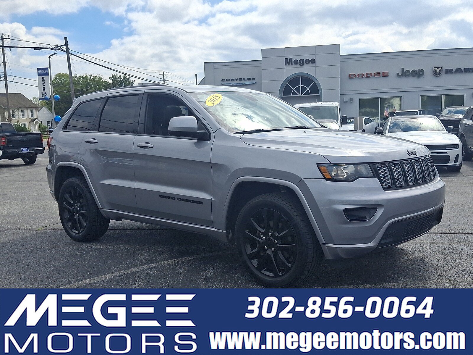Used 2018 Jeep Grand Cherokee Altitude AWD/4WD image 1