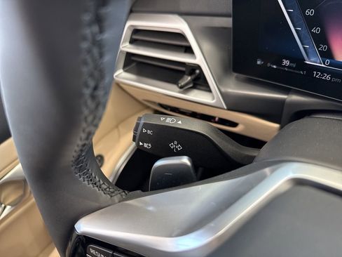 New 2026 BMW 330i xDrive Sedan w/ Convenience Package image 22