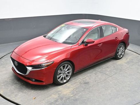Used 2019 MAZDA MAZDA3 AWD Sedan w/ Premium Package image 18