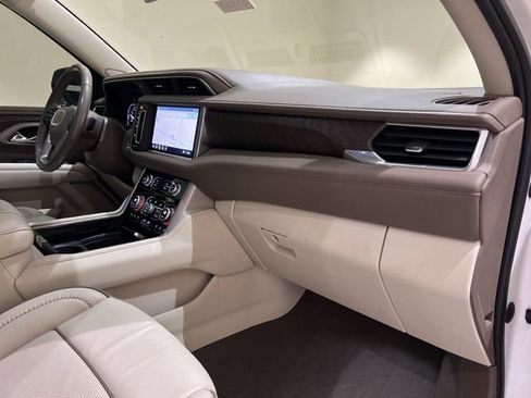 Used 2021 GMC Yukon Denali RWD image 27