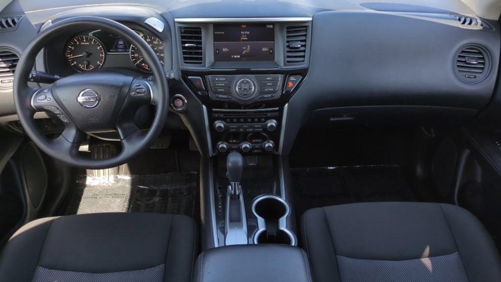 Used 2020 Nissan Pathfinder S FWD image 13
