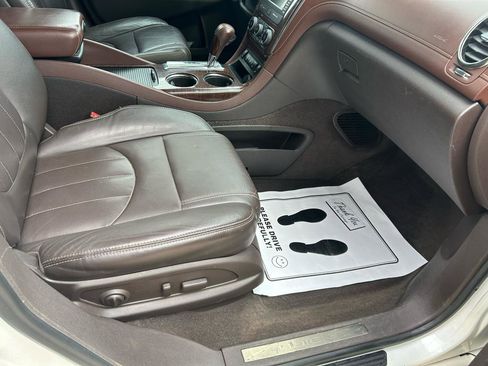 Used 2013 Buick Enclave Leather FWD image 12