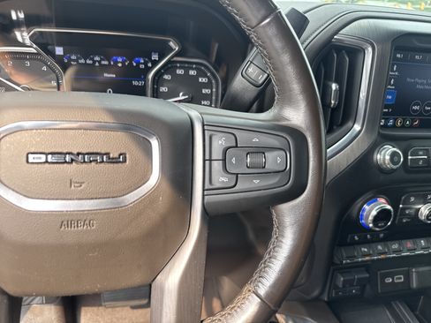 Used 2021 GMC Sierra 1500 Denali AWD/4WD image 19