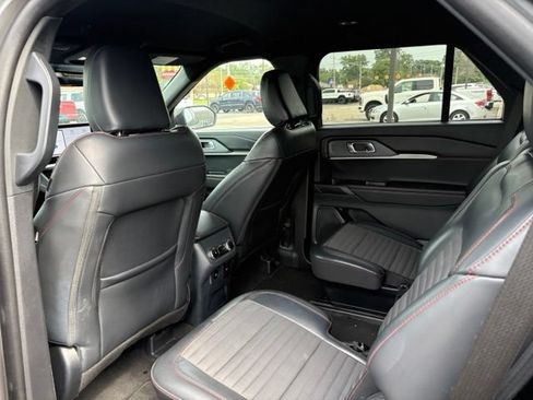 Used 2026 Ford Explorer ST-Line AWD/4WD image 19