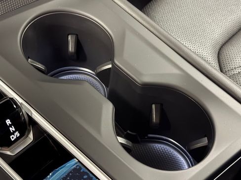 New 2026 Volkswagen Atlas Cross Sport SE image 14