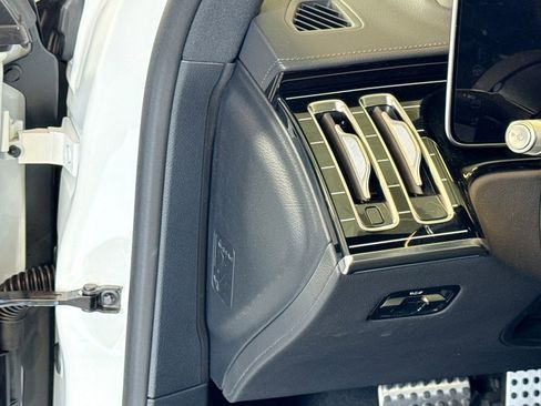 New 2026 Mercedes-Benz S 580e S 580e 4MATIC Sedan image 10