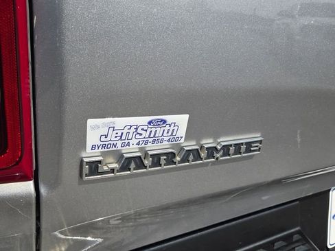 Used 2024 RAM 1500 Laramie AWD/4WD image 9
