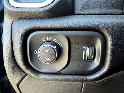 Used 2024 RAM 2500 Big Horn w/ Bed Utility Group image 19