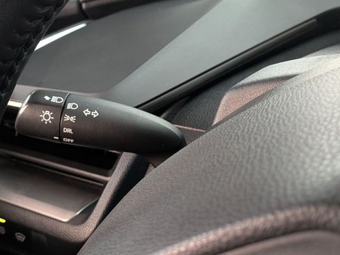 Used 2023 Toyota Prius LE FWD image 15