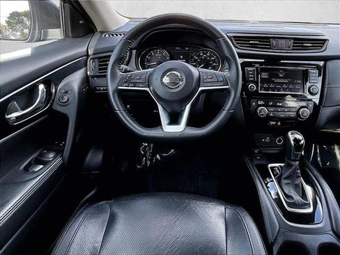 Used 2019 Nissan Rogue SL w/ Premium Package image 7