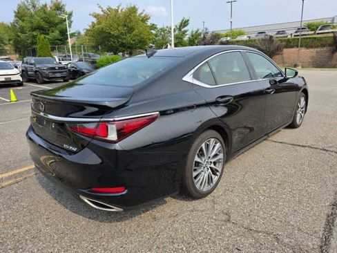 Used 2021 Lexus ES 350 w/ Premium Package FWD image 4