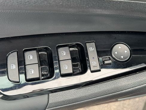 Used 2023 Kia Sportage X-Line image 9