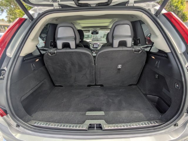 Certified 2024 Volvo XC90 T8 Ultimate AWD/4WD image 28