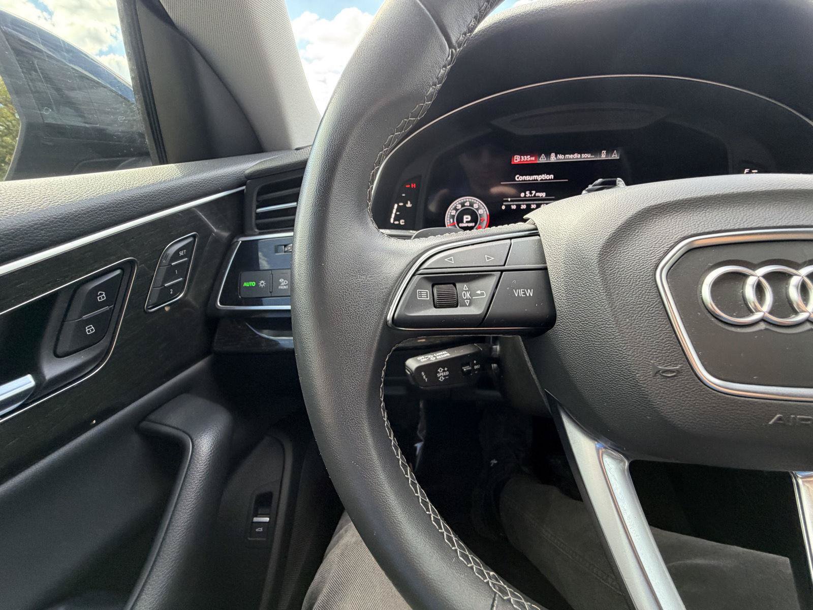 Used 2023 Audi Q8 Premium w/ Convenience Package AWD/4WD image 12