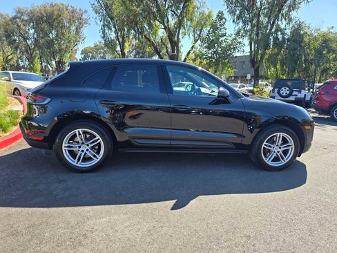 Used 2024 Porsche Macan image 15