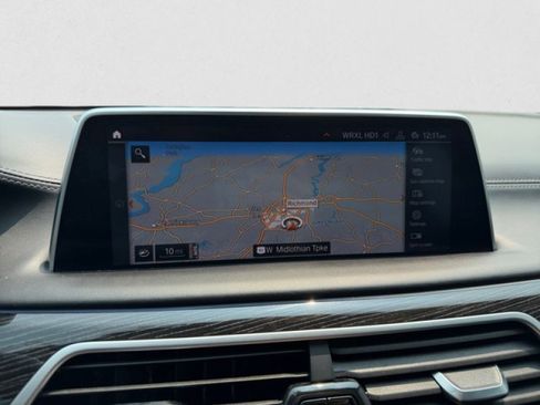 Used 2020 BMW 750i xDrive w/ Executive Package AWD/4WD image 16