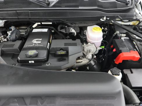 Used 2022 RAM 2500 Laramie AWD/4WD image 19