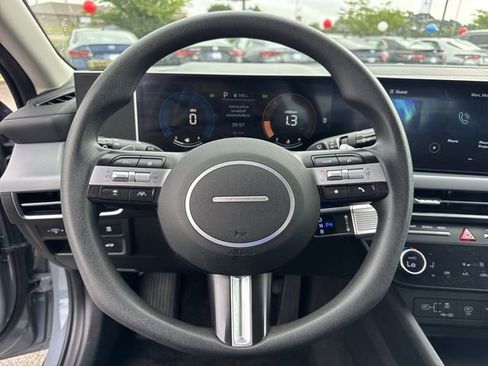 Used 2024 Hyundai Sonata SEL FWD image 16