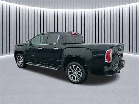 Certified 2022 GMC Canyon Denali image 9
