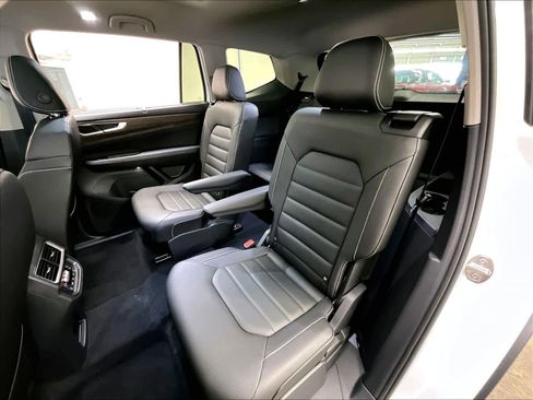 New 2026 Volkswagen Atlas SEL AWD/4WD image 12