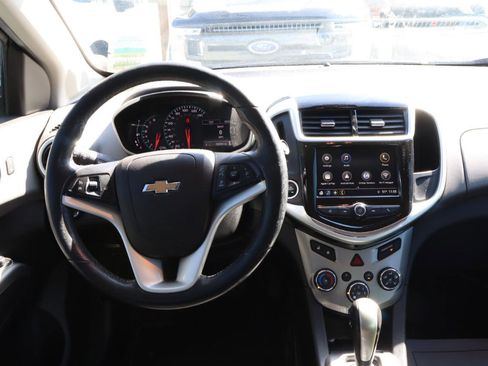 Used 2018 Chevrolet Sonic Premier image 9