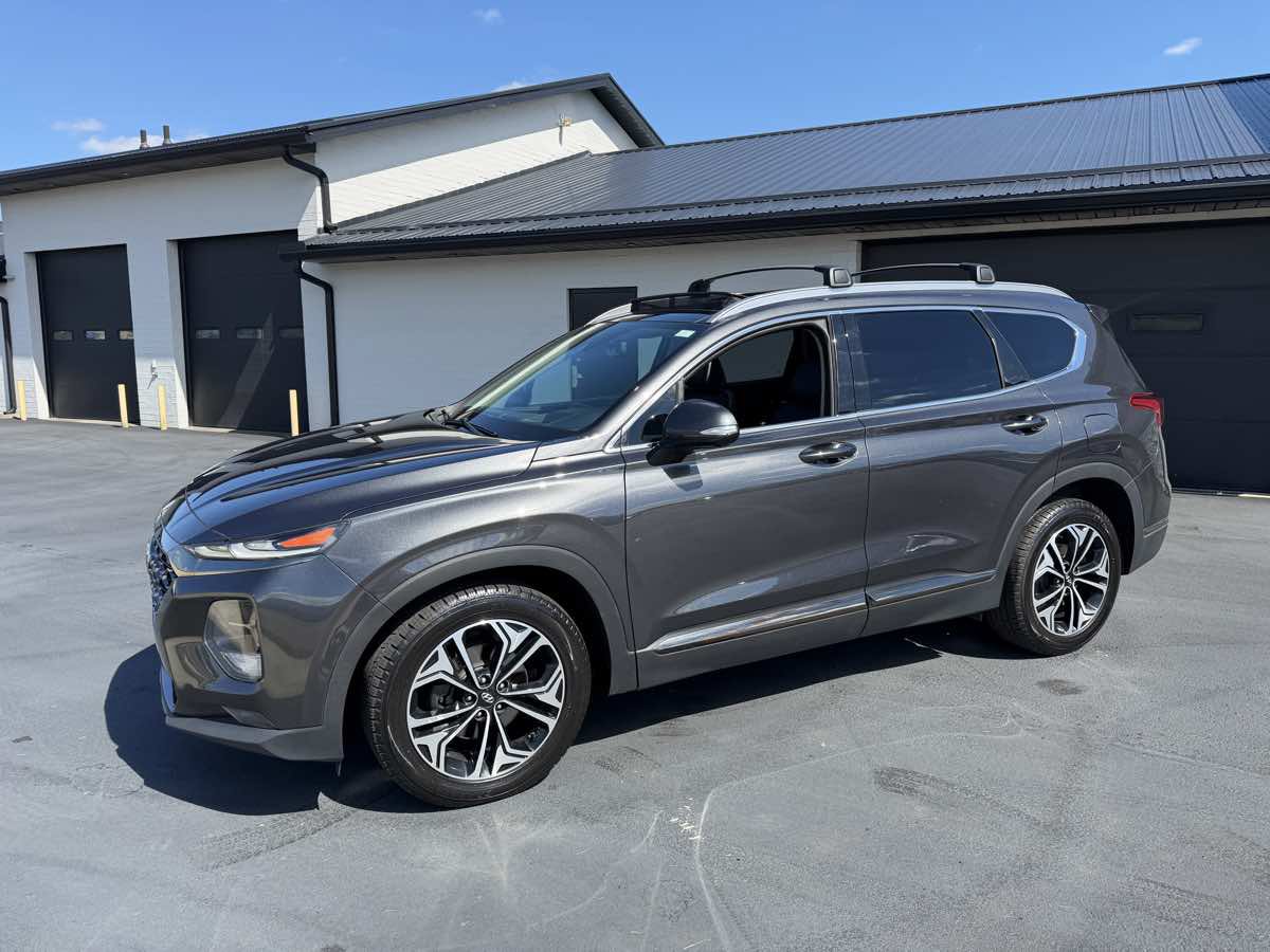 Used 2020 Hyundai Santa Fe Limited AWD/4WD image 2
