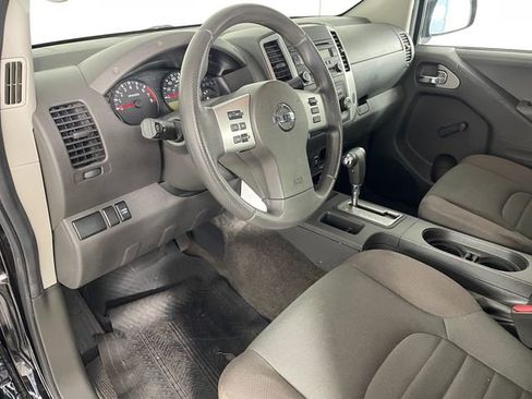 Used 2015 Nissan Frontier S RWD image 3