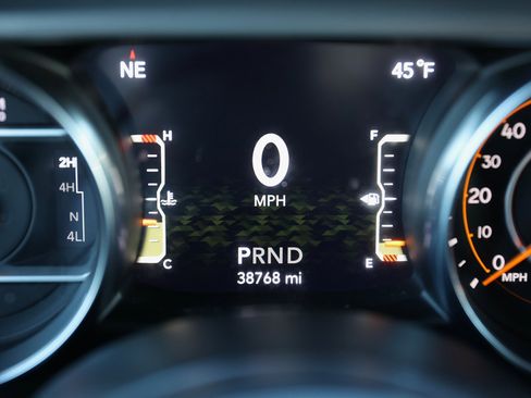 Used 2022 Jeep Wrangler Unlimited Sport image 39