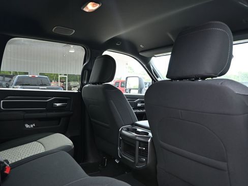 New 2026 RAM 2500 Big Horn AWD/4WD image 26