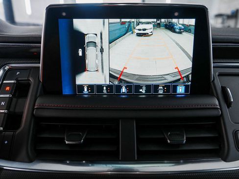 Used 2022 Chevrolet Suburban RST w/ Sport Performance Package image 19