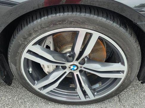 Used 2017 BMW 750i RWD image 11