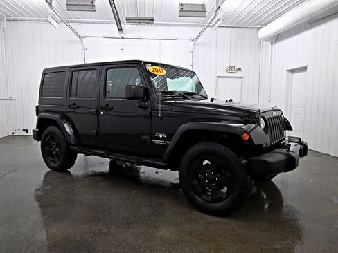 Used 2017 Jeep Wrangler Unlimited Sahara w/ Dual Top Group image 2