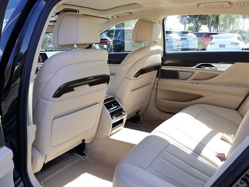 Used 2020 BMW 740i 740i image 37