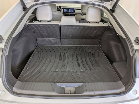 Used 2024 Toyota Prius Limited w/ Limited Premium Package image 34