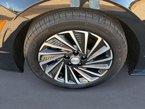 Certified 2023 Hyundai Sonata Limited image 9